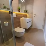 Charming Two-bedroom Mobile Homes - Mobile With Sea View Semesterbostad *